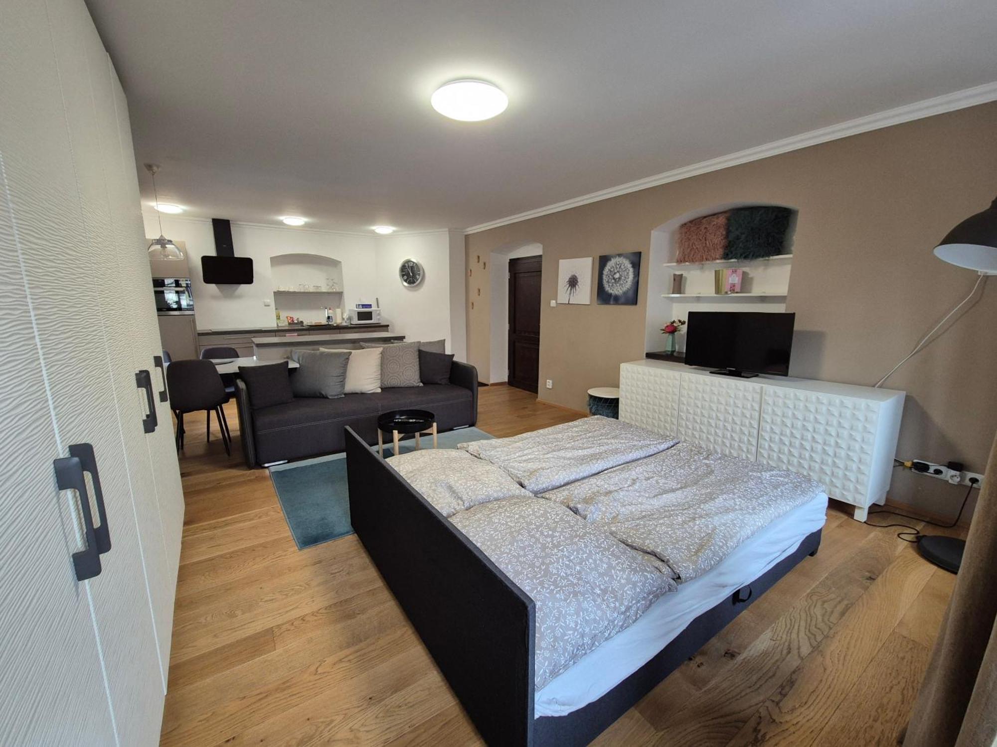 The Gusto Apartman Chomutov Dış mekan fotoğraf
